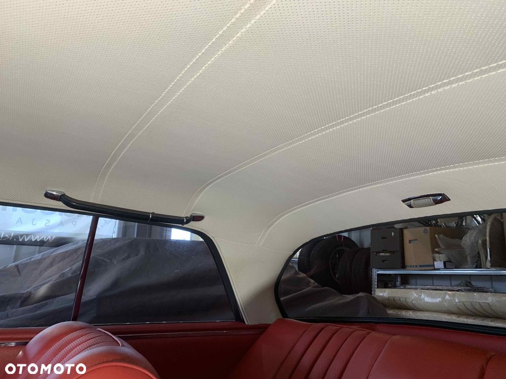 Mercedes-Benz W111 - 18