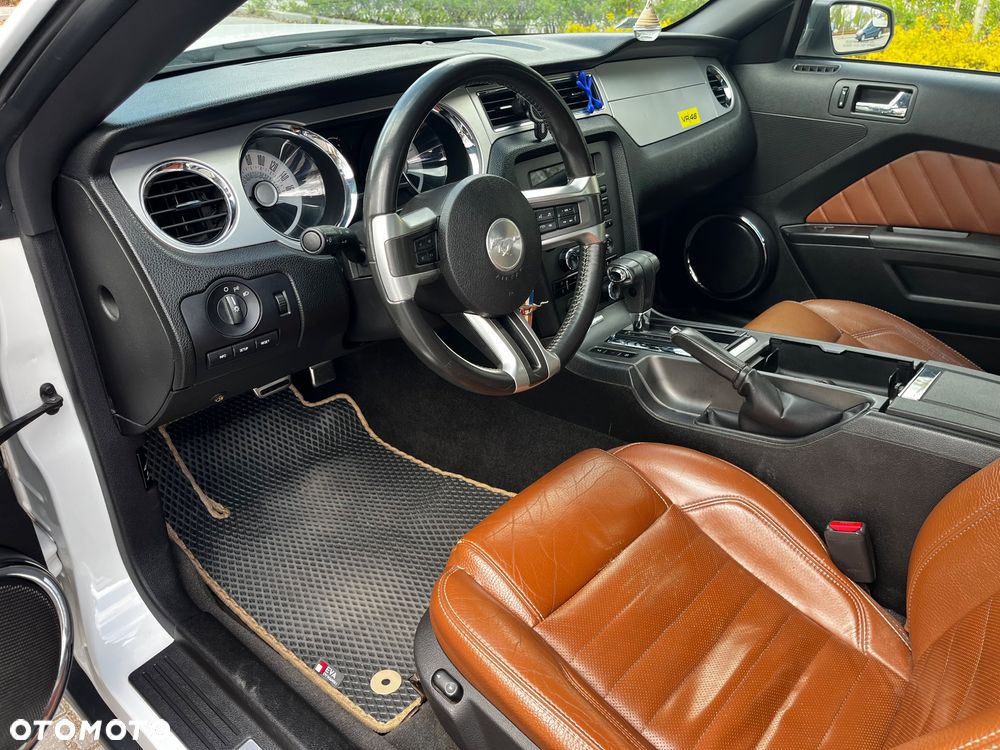 Ford Mustang 3.7 V6 Premium - 10