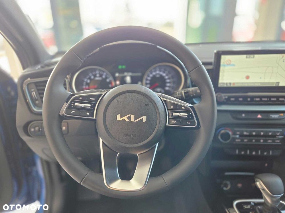Kia XCeed - 13