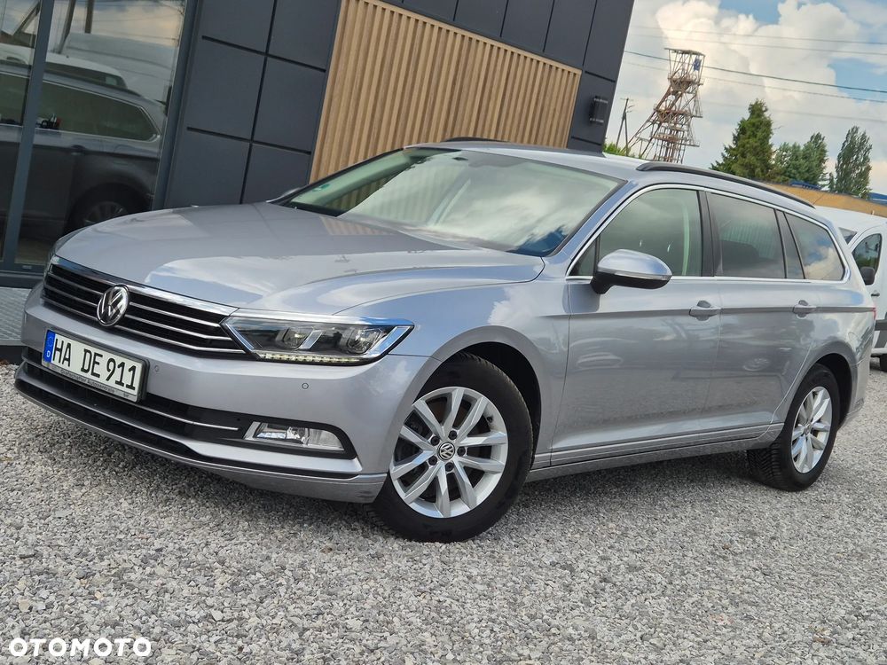 Volkswagen Passat - 4