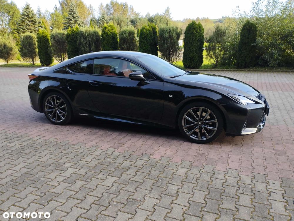 Lexus RC 300h F Sport - 11