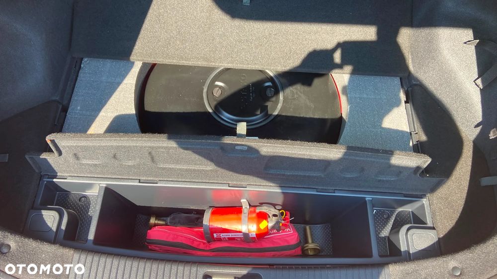 Kia Ceed - 12