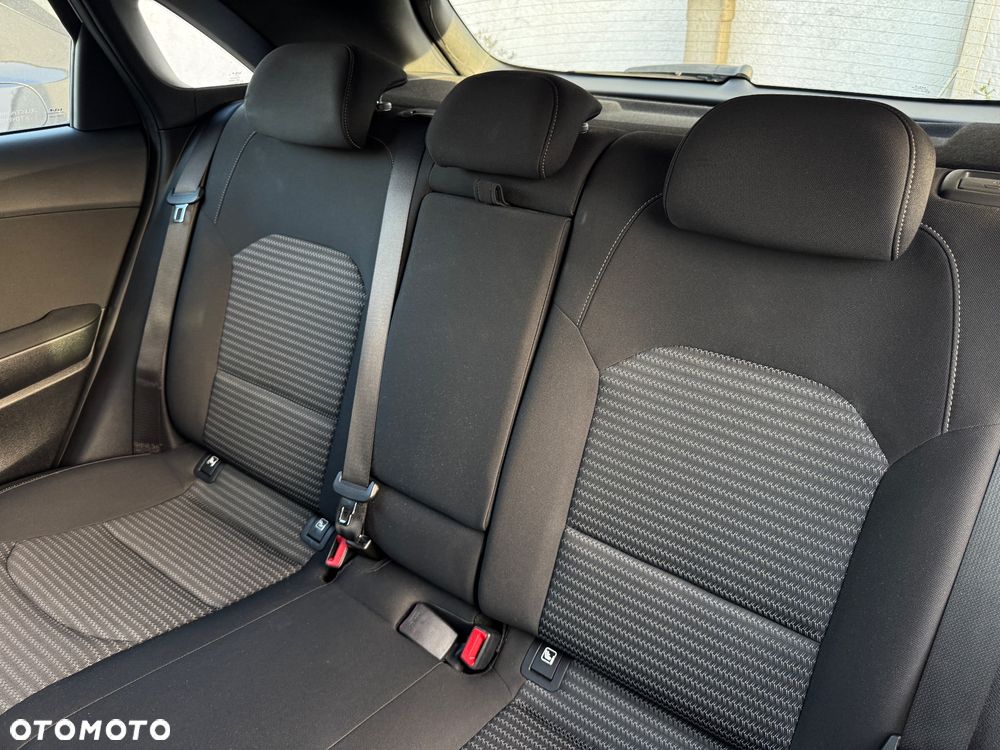 Kia Ceed 1.5 T-GDI M - 10