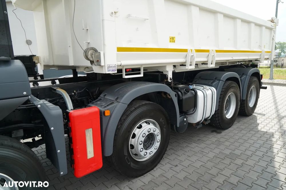 MAN TGS 35.480 / 8x4 / BASCULANTE / BORDMATIC / HYDROBOARD / ANVELOPE 100% / EURO 6 - 18