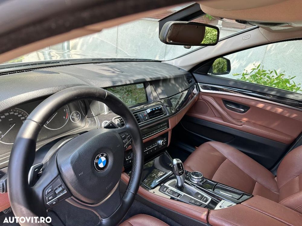 BMW Seria 5 520d xDrive - 10