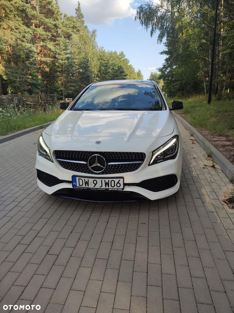 Mercedes-Benz CLA ver-220-4--matic-amg-line - 15