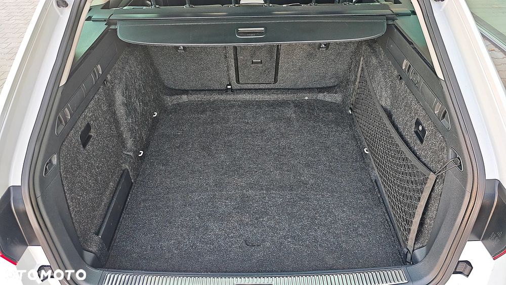 Skoda Superb 1.6 TDI Style DSG - 39