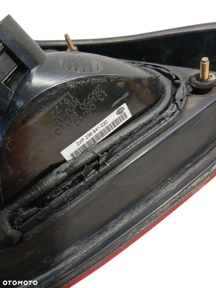 LAMPA PRAWA TYLNA TYŁ NISSAN ALMERA N15 26550BN010 ALMERA N15 - 3