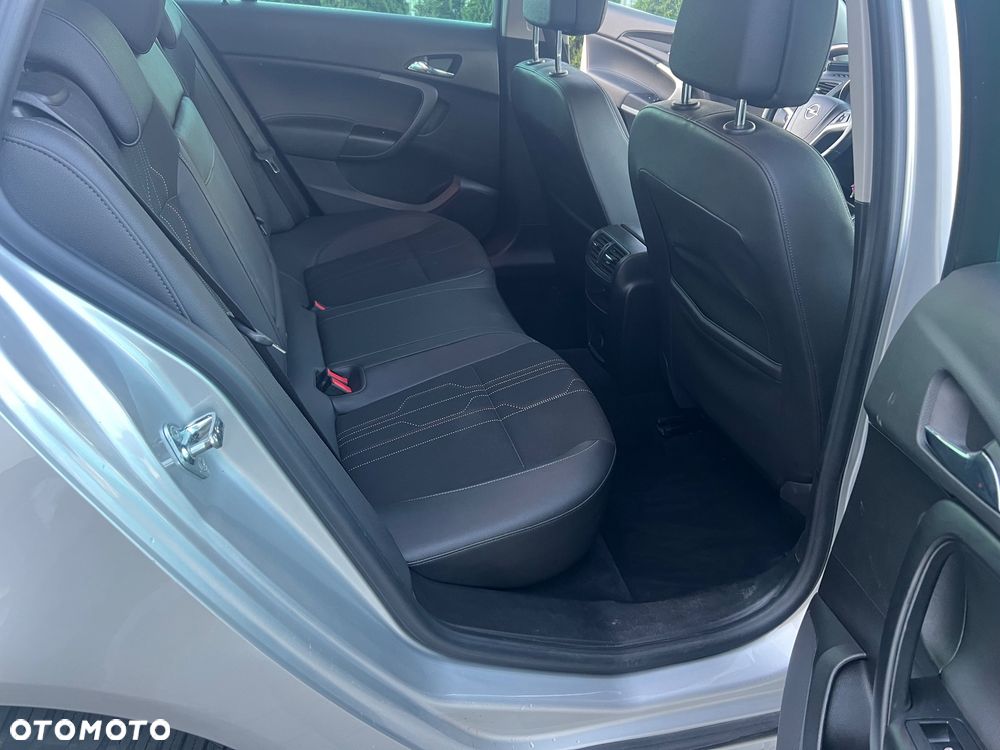 Opel Insignia - 27