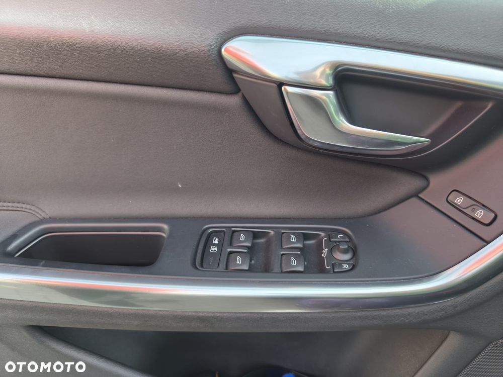 Volvo V60 - 17