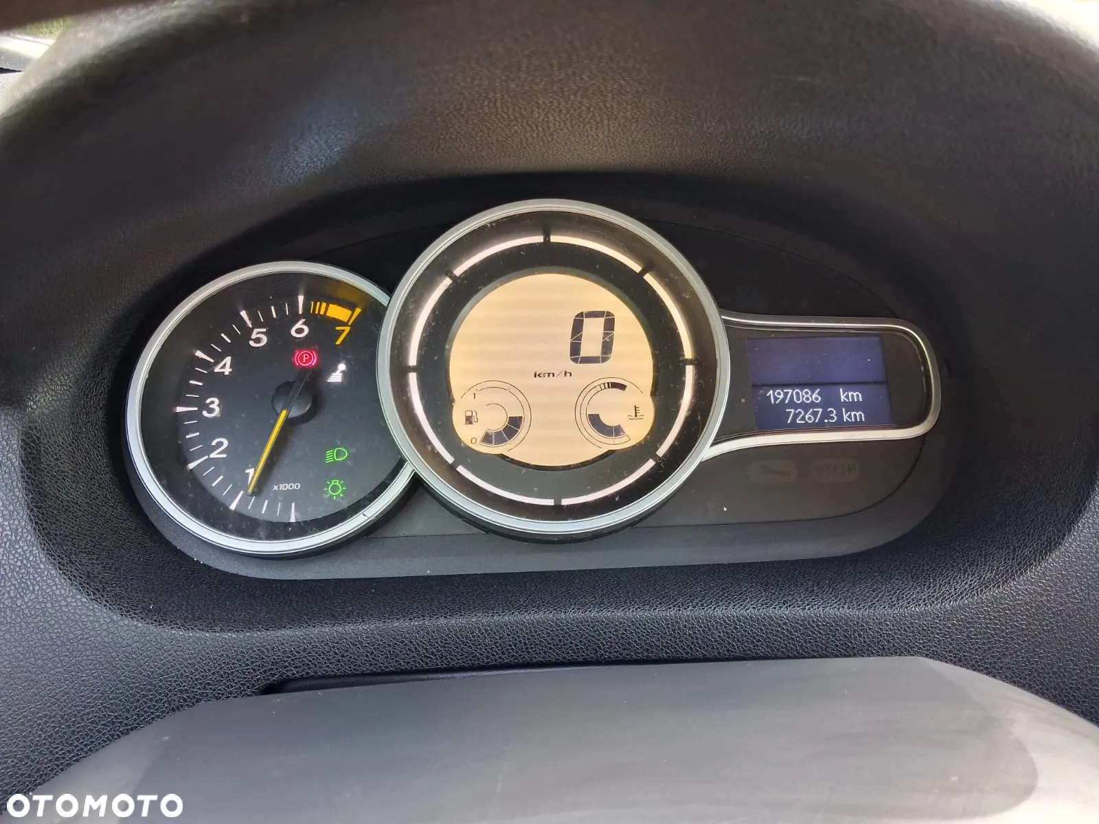 Renault Megane 1.6 16V Color Edition - 12