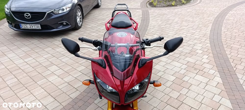 Yamaha FZ - 9