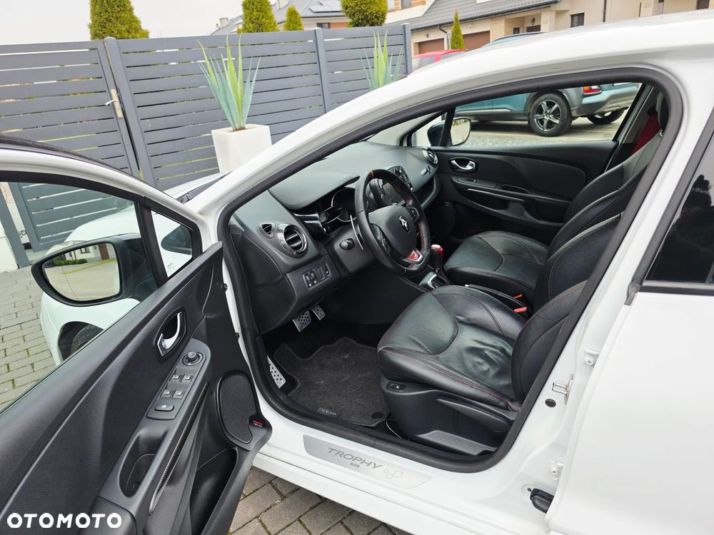 Renault Clio TCe 220 EDC R.S Trophy - 15