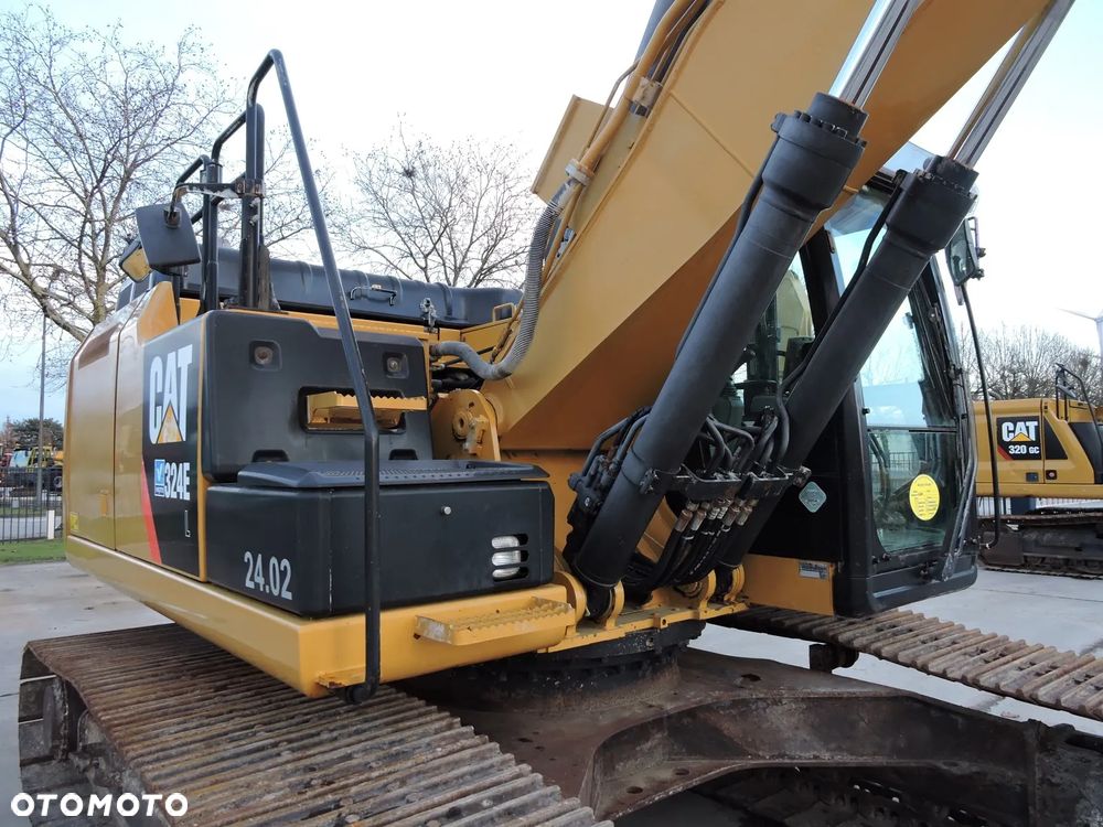 Caterpillar 324EL - 16