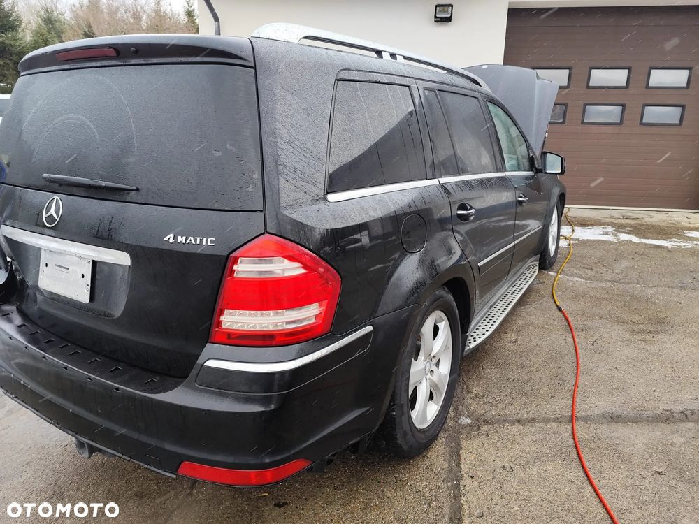 Mercedes-Benz GL 450 4Matic 7G-TRONIC - 2