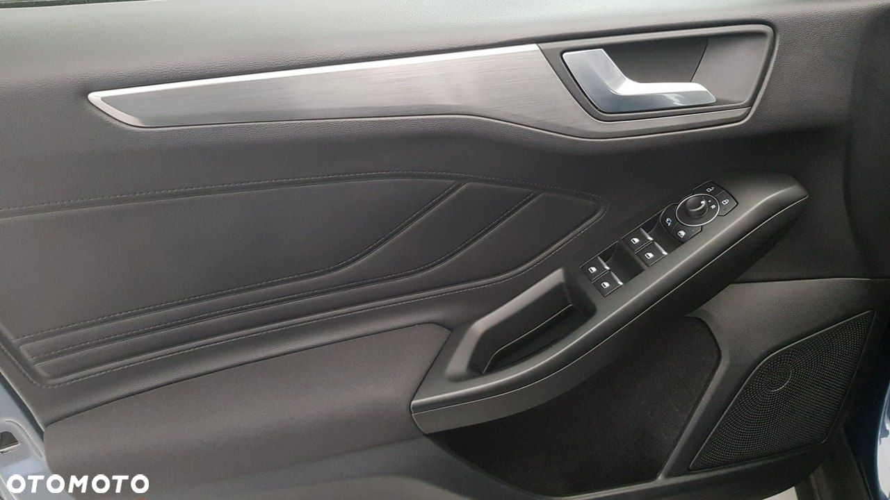 Ford Focus - 23