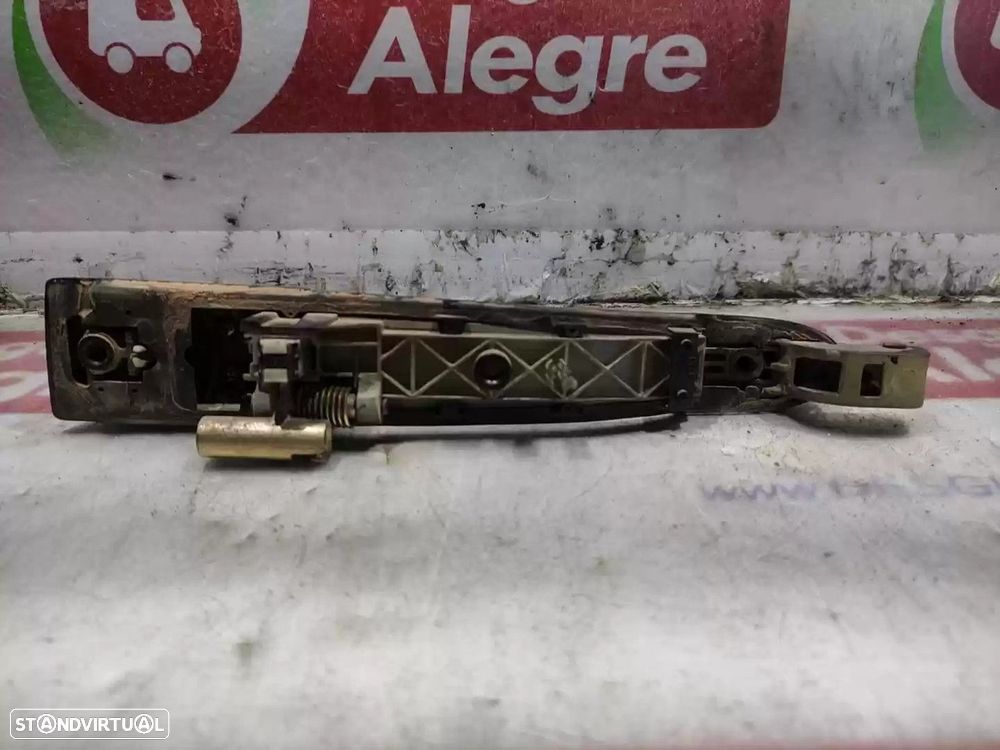 MANIPULO EXTERIOR LATERAL DIREITO KIA CARNIVAL / GRAND CARNIVAL III 2006 - - 4