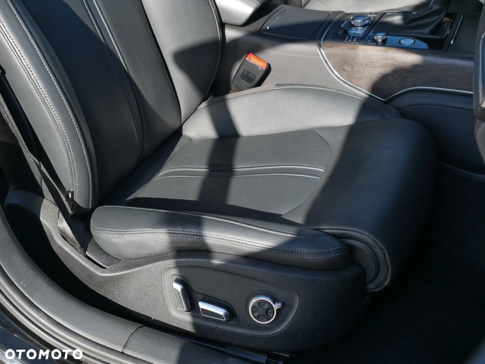 Audi A6 Avant 3.0 TDI Quattro S tronic - 15