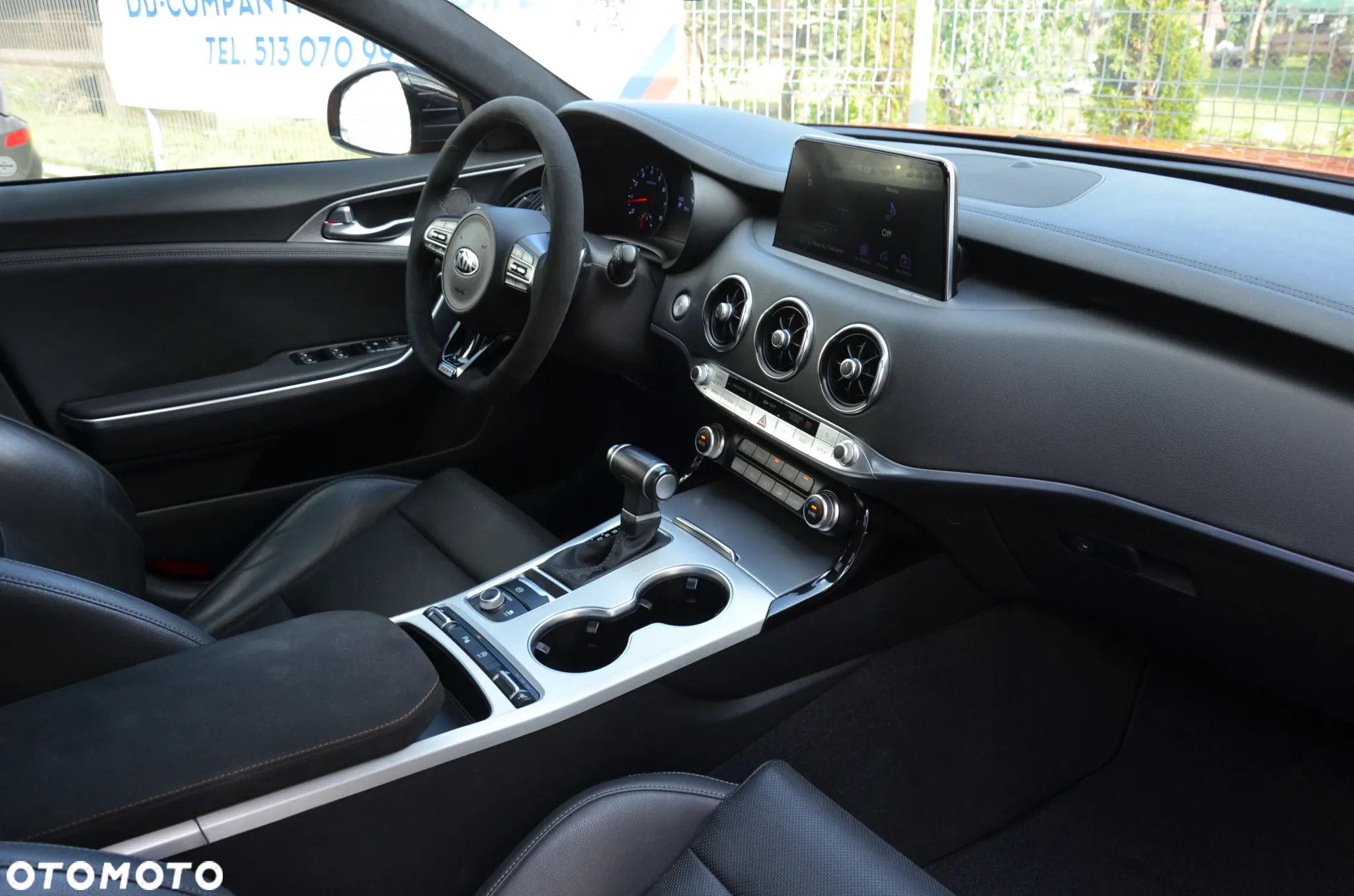 Kia Stinger - 16