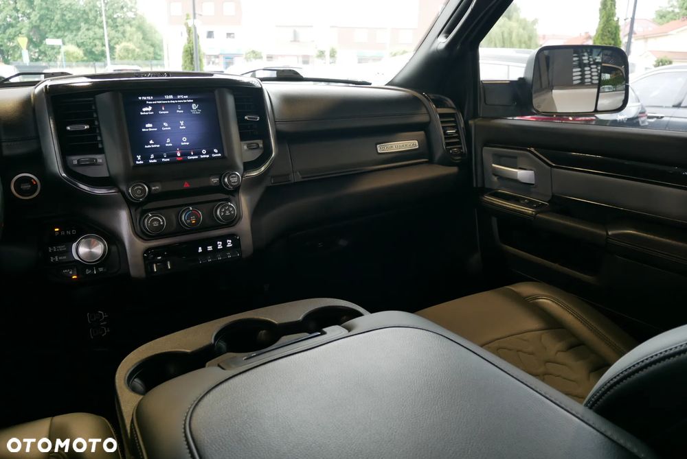 RAM 2500 - 21