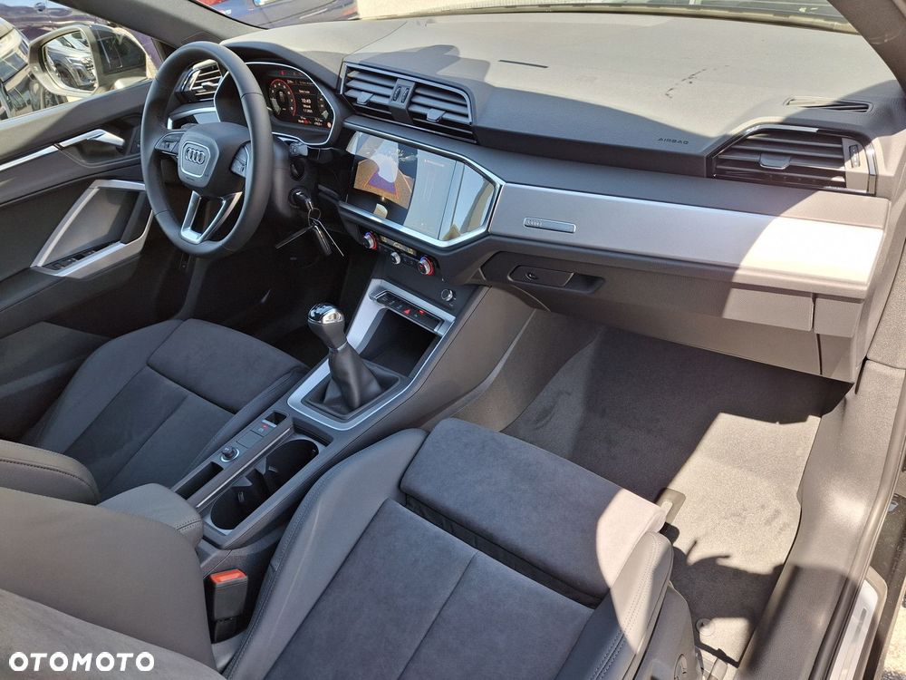 Audi Q3 Sportback - 15