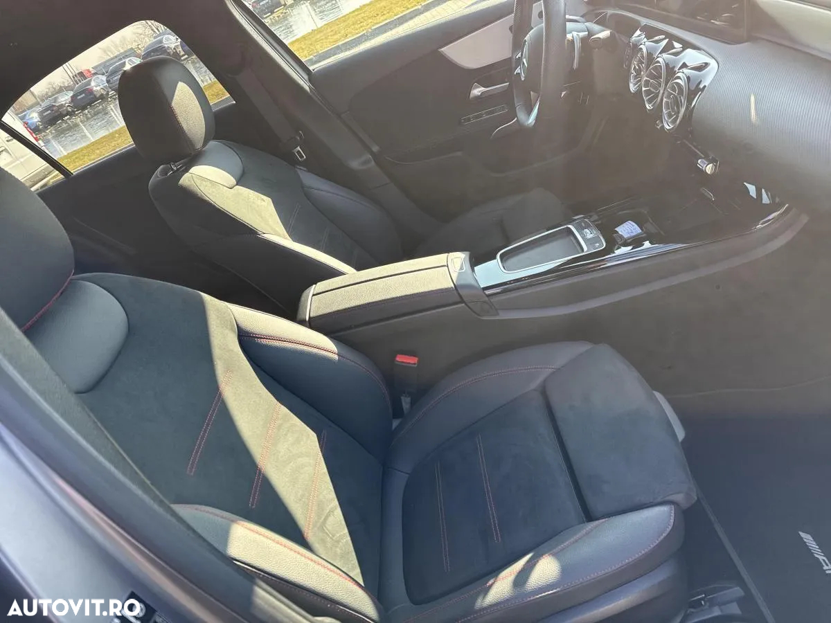 Mercedes-Benz A 220 4MATIC MHEV 8G-DCT Sedan - 16