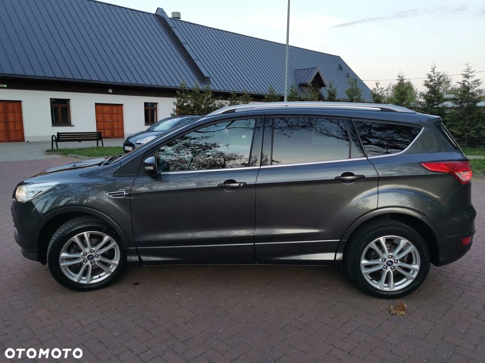 Ford Kuga 1.5 EcoBoost 2x4 Titanium - 19