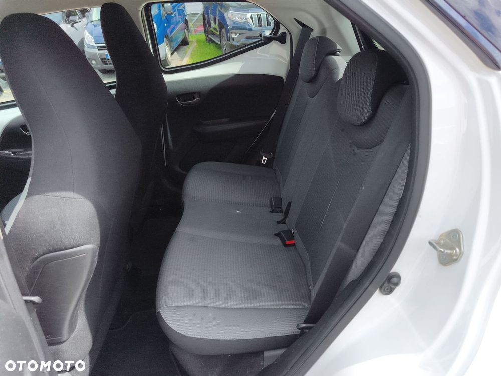 Toyota Aygo - 12