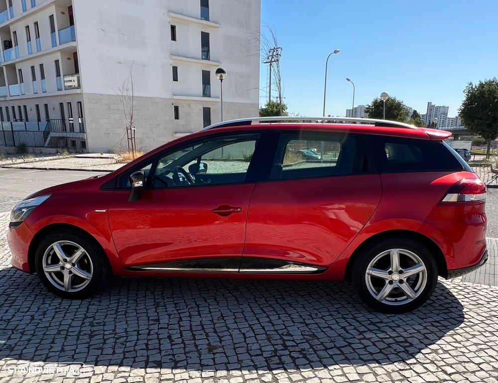 Renault Clio Sport Tourer - 6