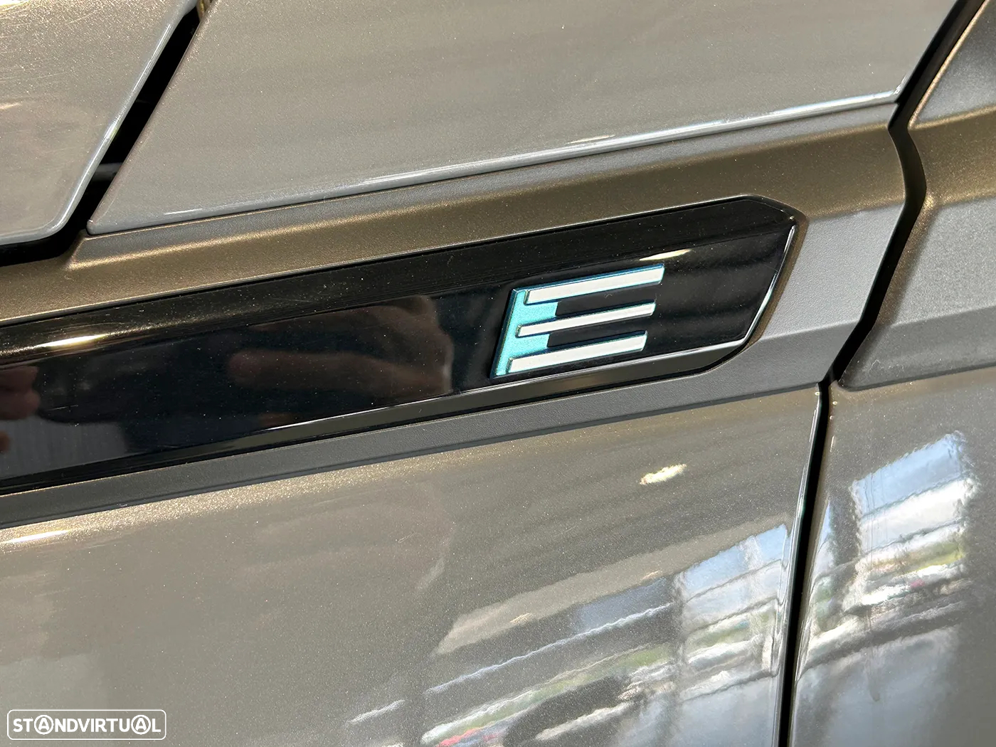 Peugeot e-2008 54 kWh Active - 8