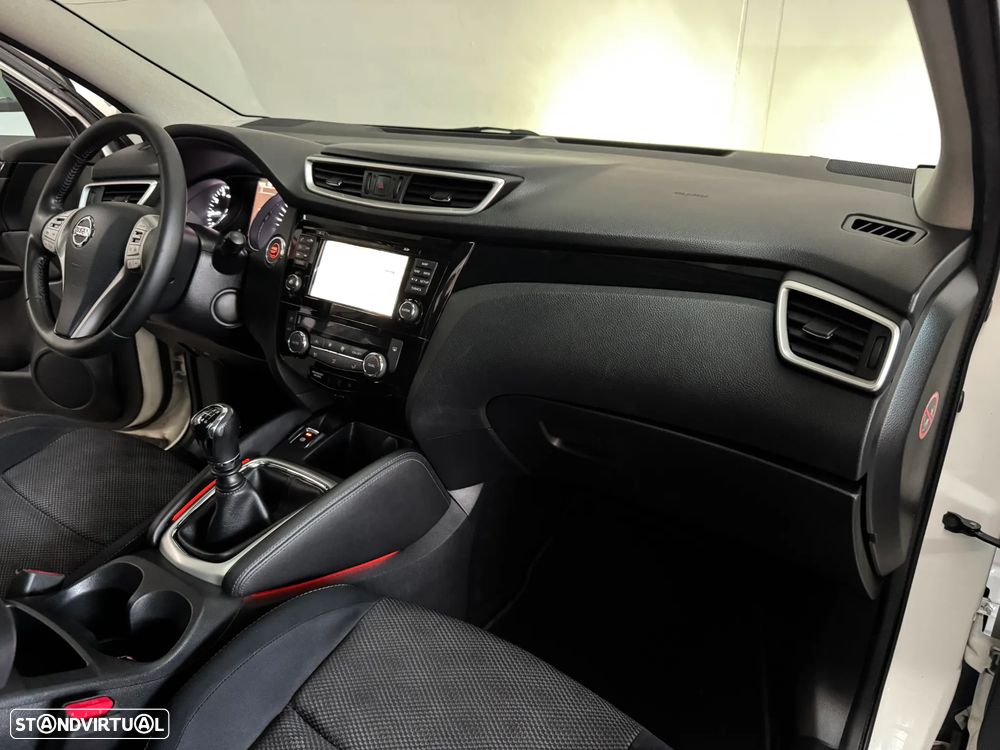 Nissan Qashqai 1.2 DIG-T TEKNA+ - 18