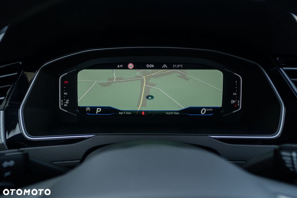 Volkswagen Passat - 19