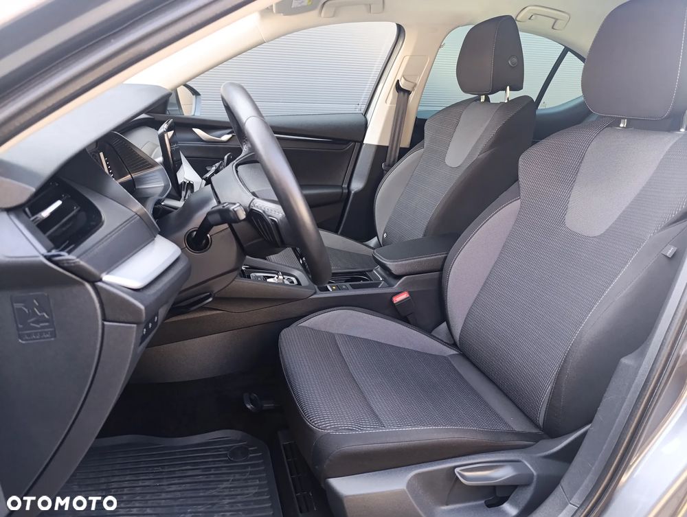 Skoda Octavia 1.5 TSI mHEV Selection DSG - 8