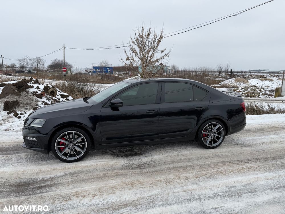 Skoda Octavia 2.0 245 TSI DSG RS - 4