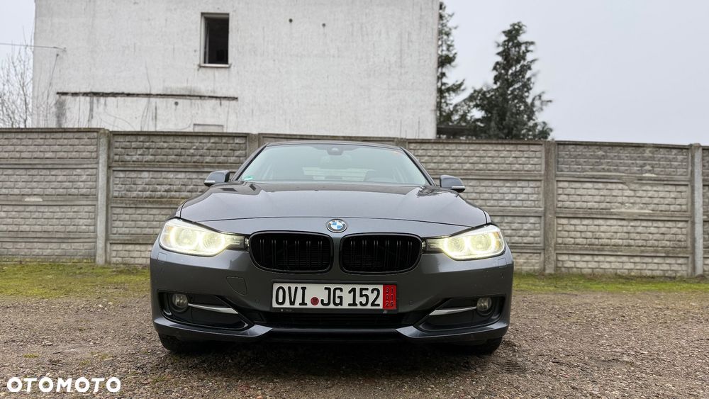 BMW Seria 3 - 29