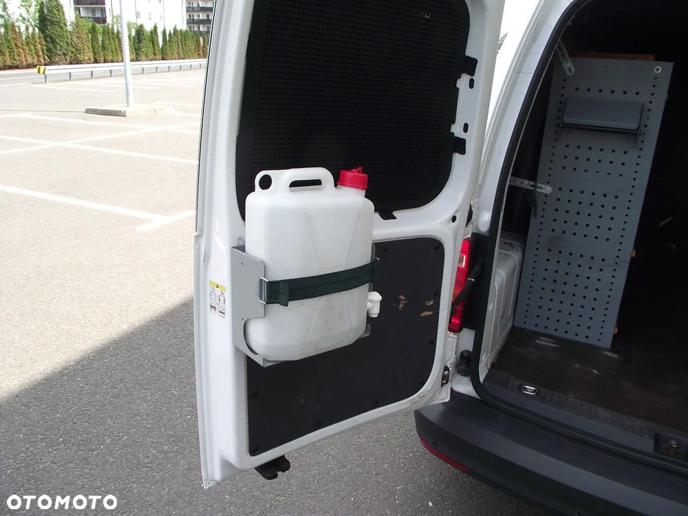 Volkswagen CADDY MAXI - 26