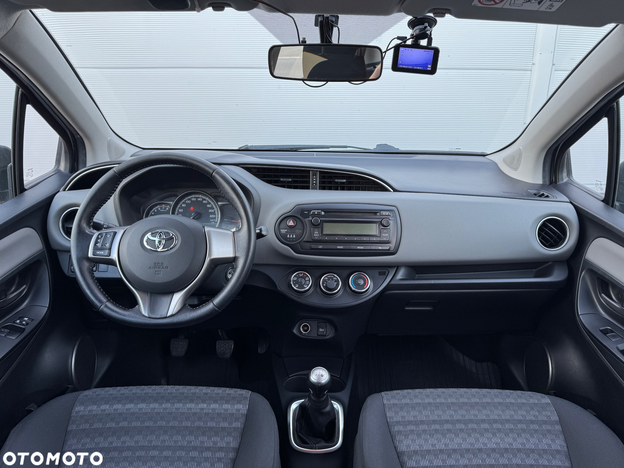 Toyota Yaris 1.0 Active - 14