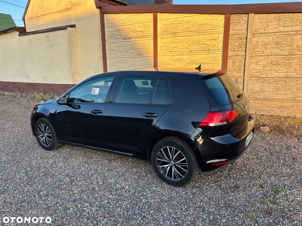 Volkswagen Golf 1.6 TDI BlueMotion Technology Allstar - 4