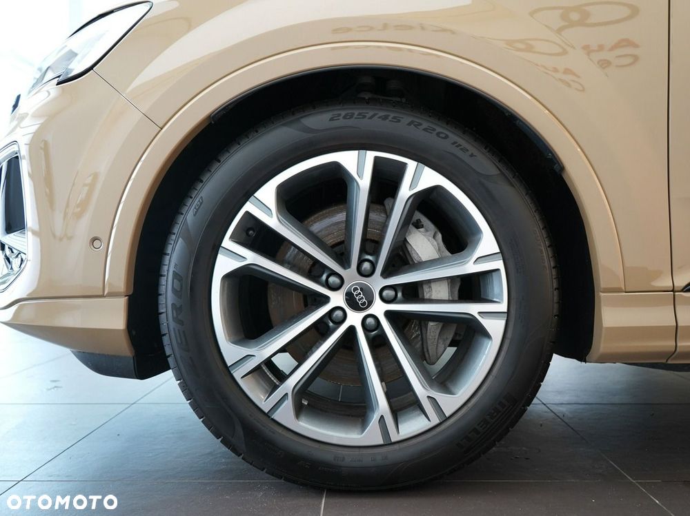 Audi Q7 - 8