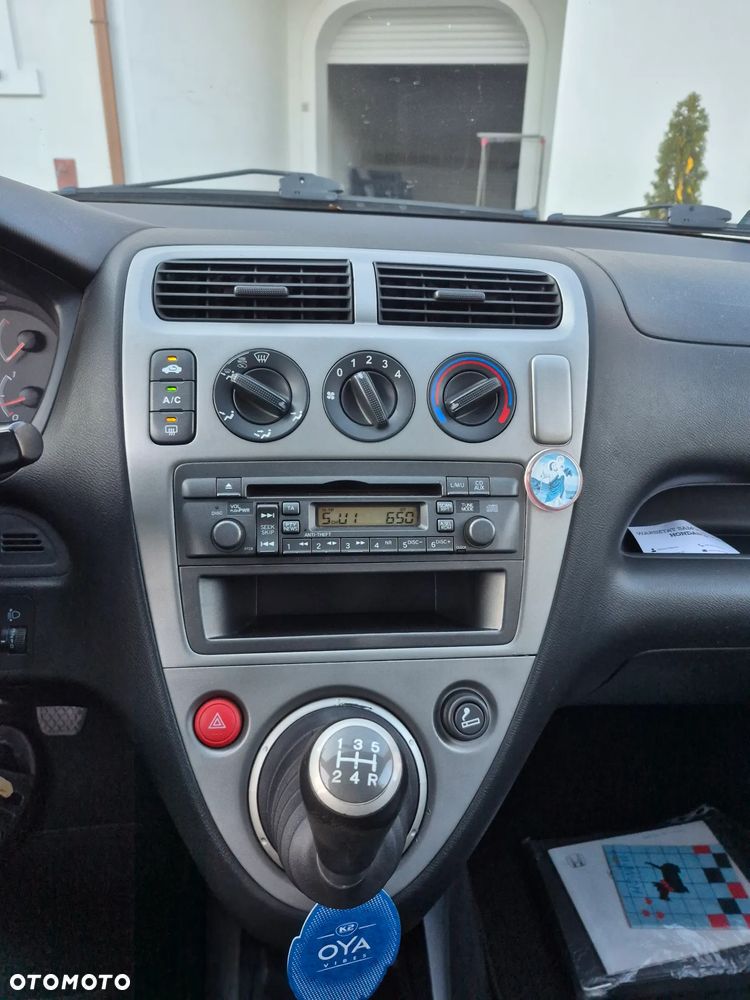 Honda Civic 1.4i LS High - 23