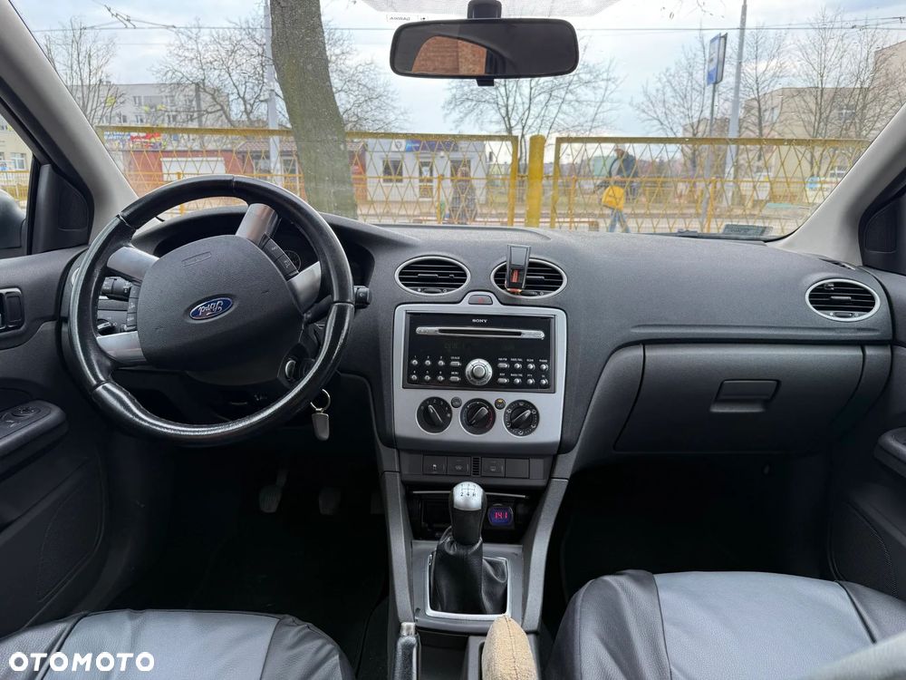 Ford Focus - 10