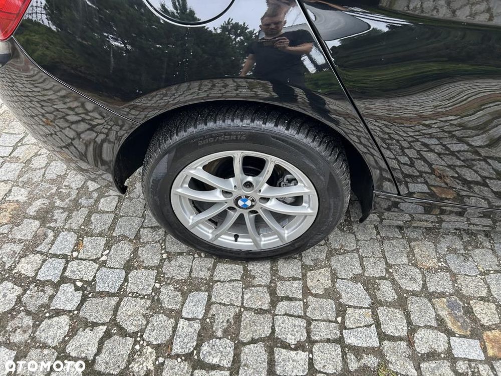 BMW Seria 1 116i - 40