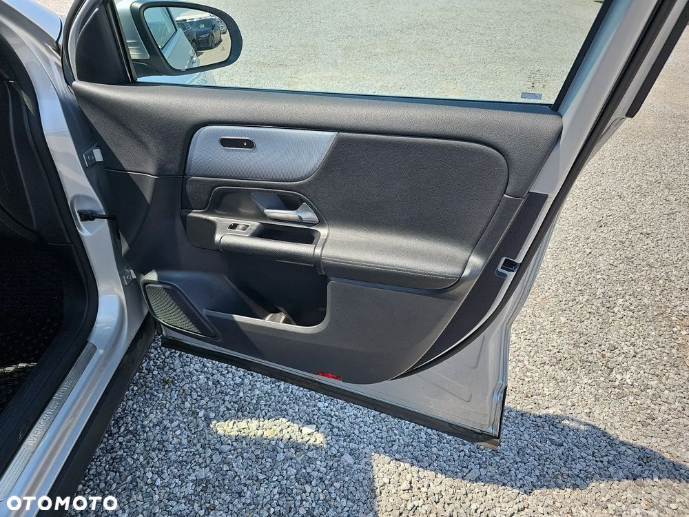 Mercedes-Benz GLA 200 Style - 25