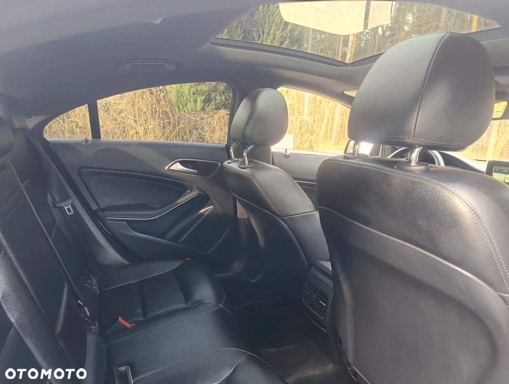 Mercedes-Benz CLA - 18