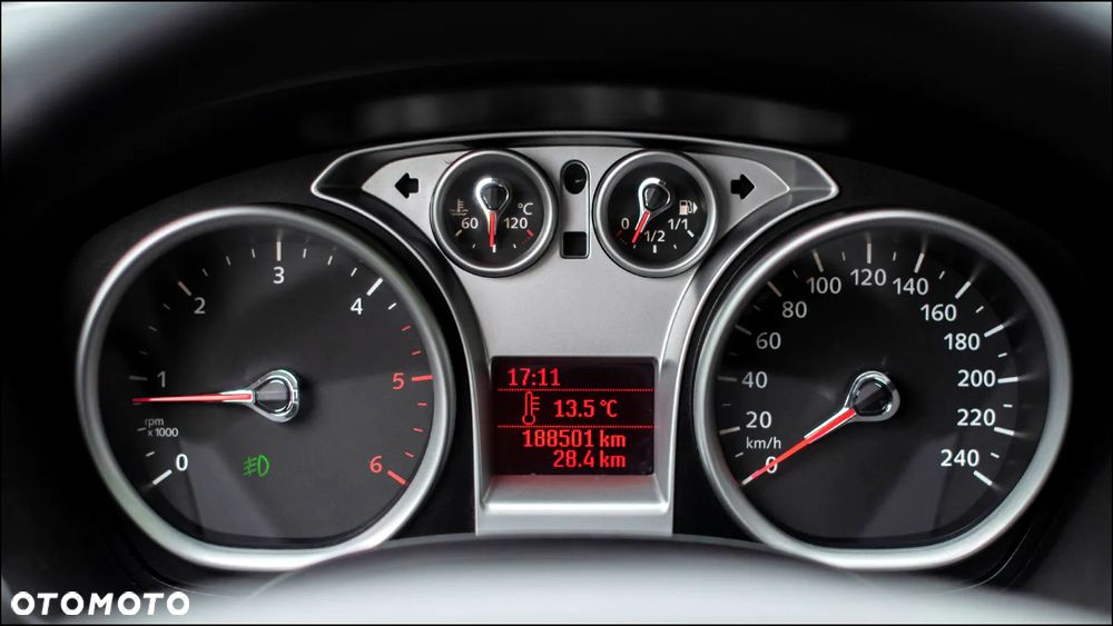 Ford Kuga - 22