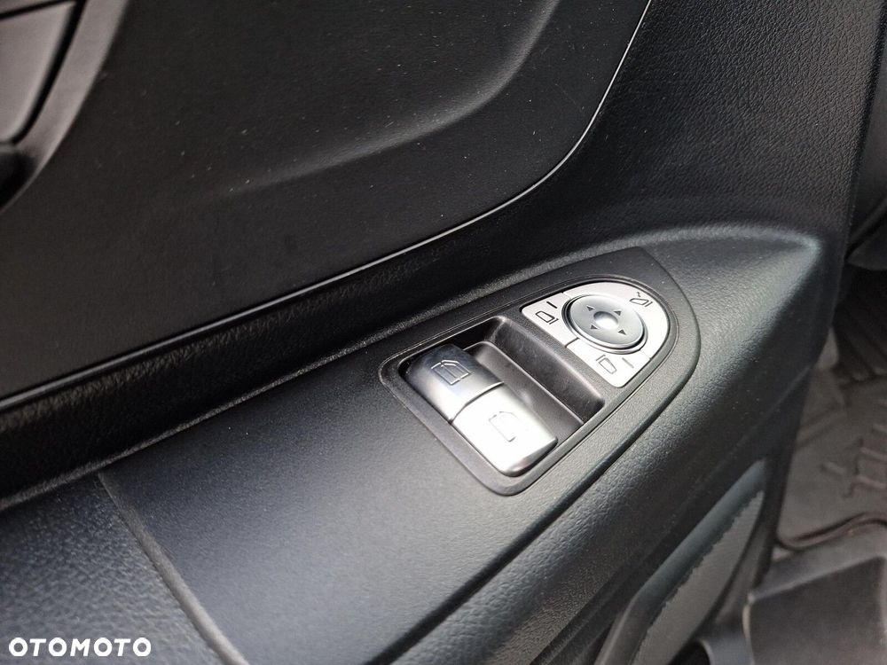 Mercedes-Benz vito - 19