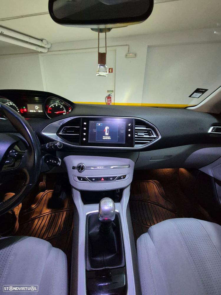 Peugeot 308 SW e-HDi 115 Stop & Start Allure - 9