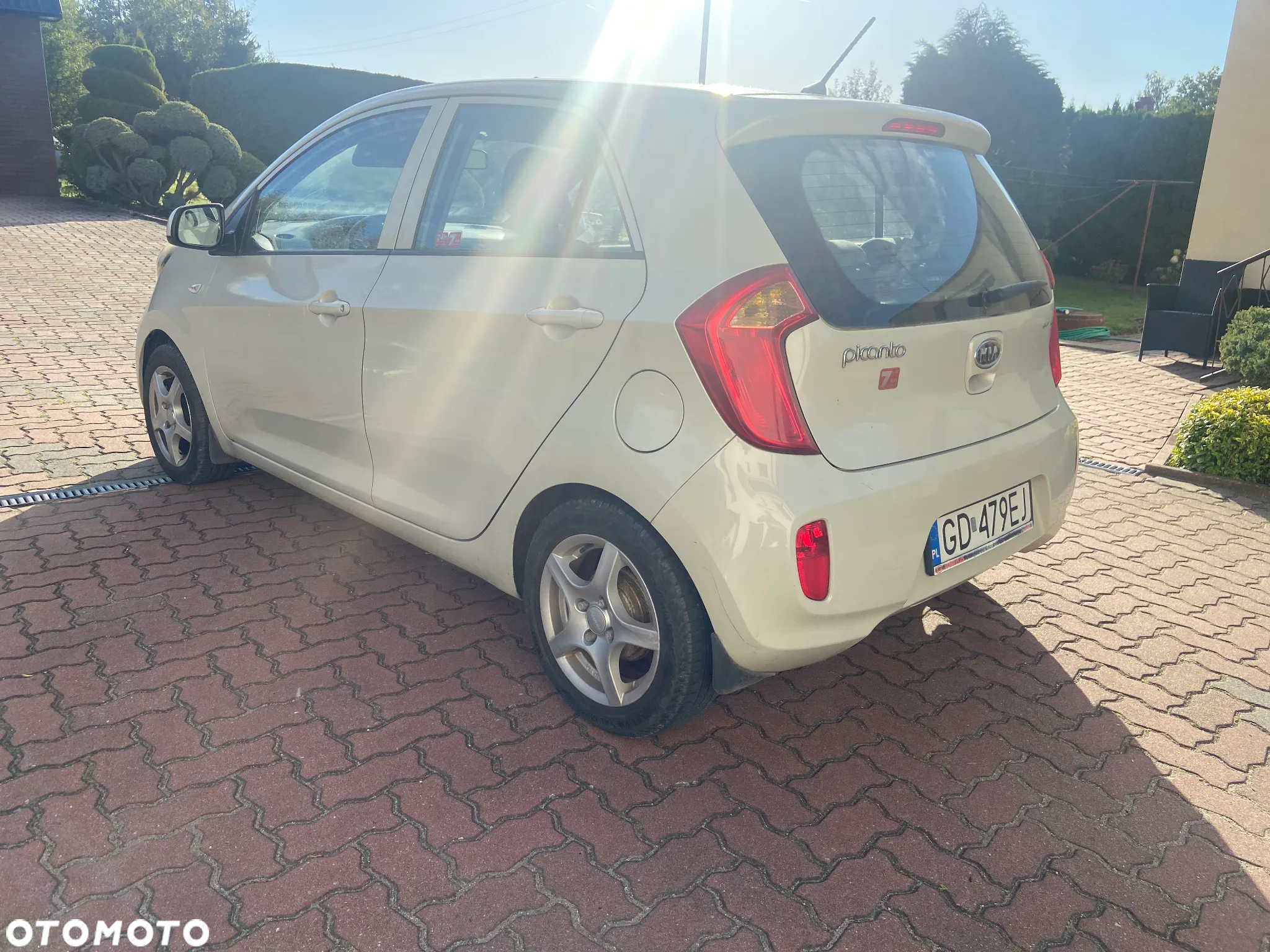 Kia Picanto 1.0 L - 3