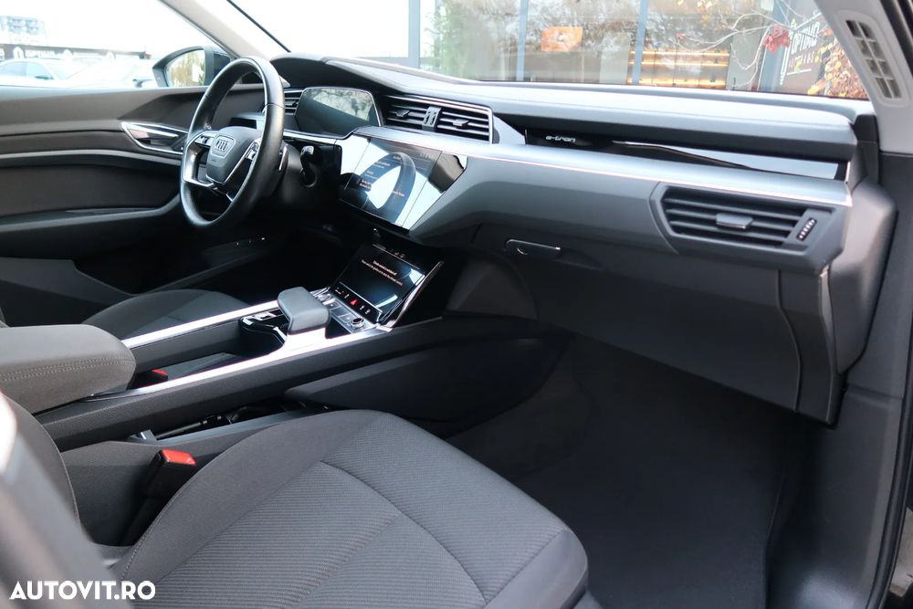 Audi e-tron 50 quattro advanced - 11