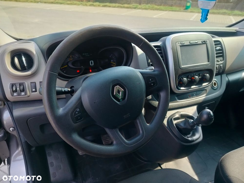 Renault Trafic - 18